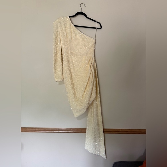 ASOS LUXE one shoulder asymmetric draped mini dress in yellow sequin - Picture 11 of 14